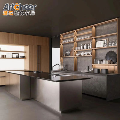섬과 전통적인 전체 세트 디자인을 가진 현대적인 스타일리시 복합 부엌 캐비닛